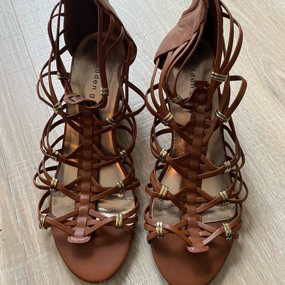 Madden Girl brown strappy wedge sandals